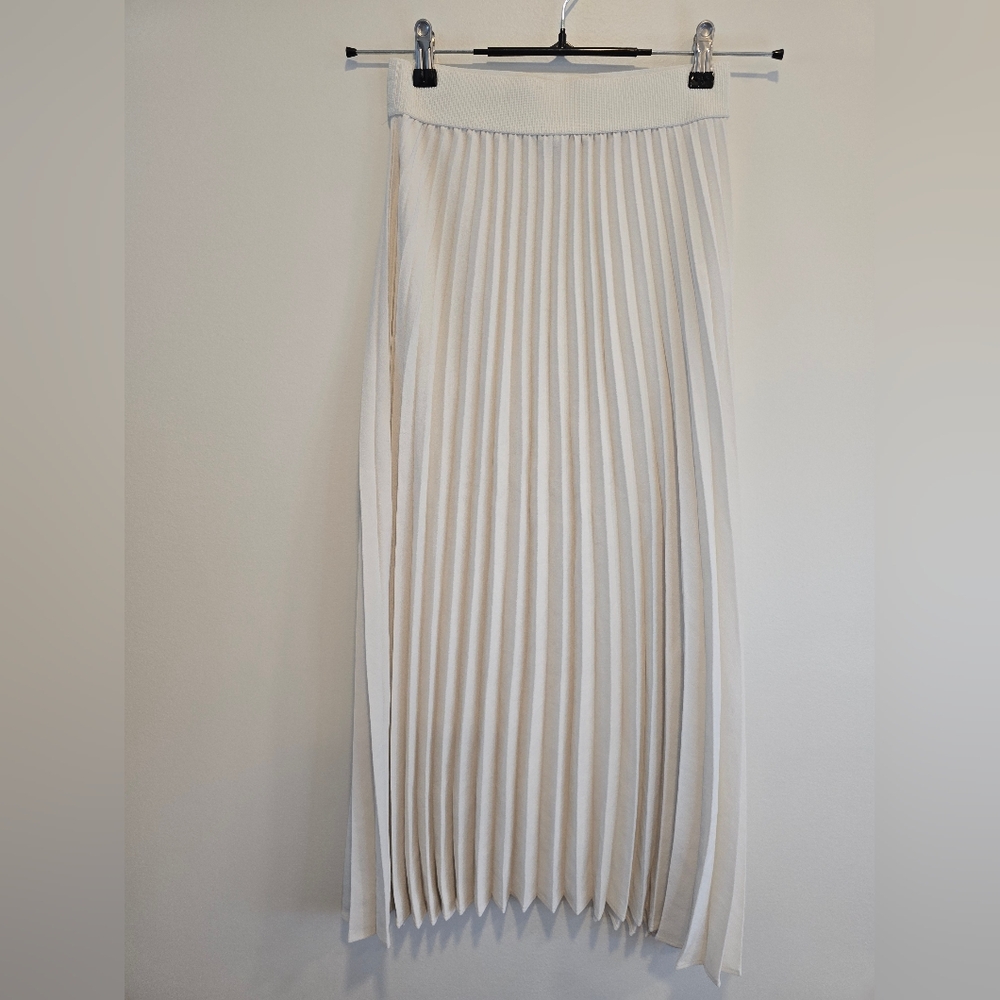 Nordstrom Cream Pleated Pencil Skirt